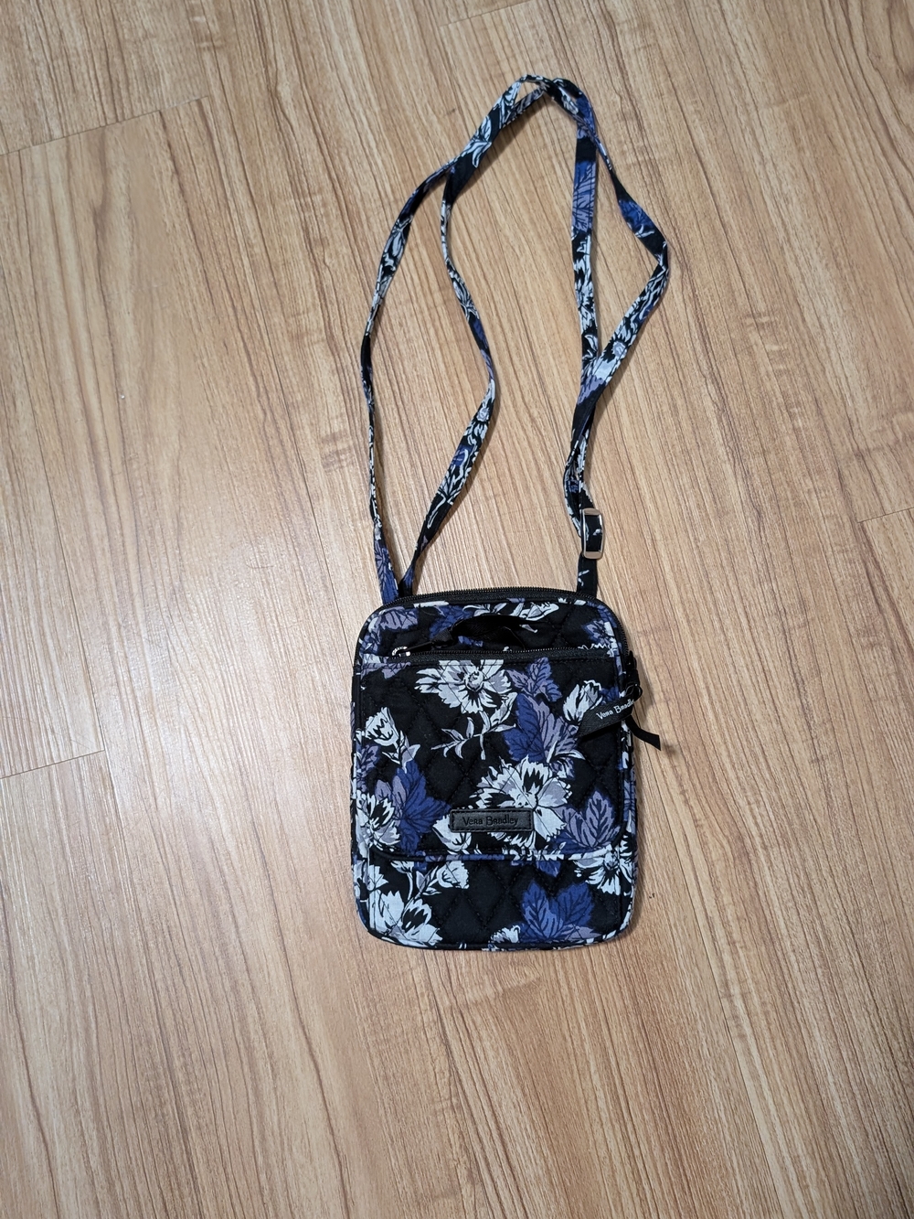 Vera Bradley Quilted Floral Crossbody – Black, Blue & White